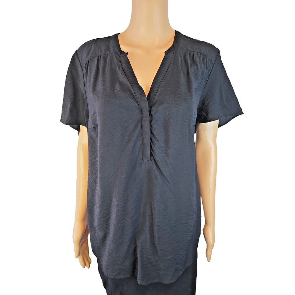 Torrid Size 0 Harper Blouse Black Crepe Flutter Sleeve Work Office Top - Picture 3 of 9